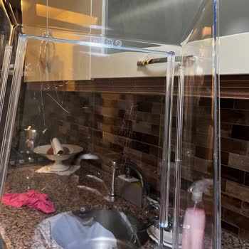 Bosch Buzdolabı Kusurlu Bir Şekilde Geldi İç Gövdede Çizik