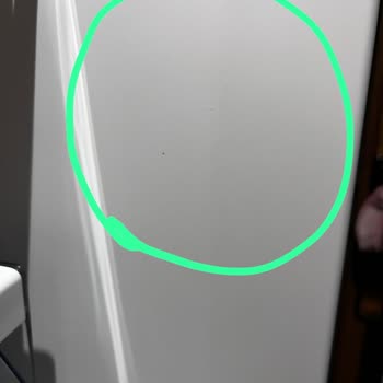 Bosch Buzdolabı Kusurlu Bir Şekilde Geldi İç Gövdede Çizik