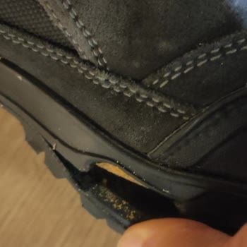 Jack Wolfskin Bot Taban Malzeme Hatası.