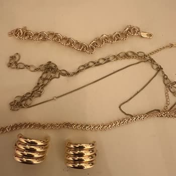 Gülşah'ın Takı Tezgahı Hayal Kırıklığı: Görselle Farklı Gelen Kolye