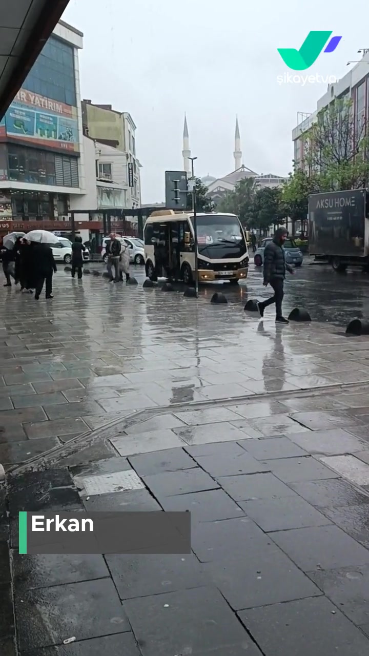 Arnavutköy Belediyesi Durak İçin Korunacak Camlı Loca! videonun kapak resmi