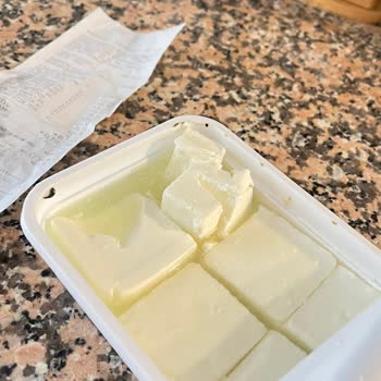 Pınar Et ve Süt Marketten Alınan Süzme Peynirde Küf Sorunu