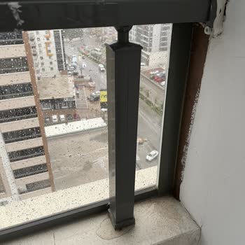 Albert Genau Cam Balkon İçeri Su Kaçırıyor!