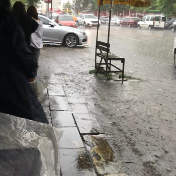 ABB - Ankara Büyükşehir Belediyesi Zarar Gören Kaldırımın Yapılmaması