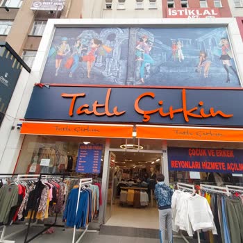 Tatlı Çirkin Butik Personel Bilgi Eksikliği Ve Yardımcı Olmama