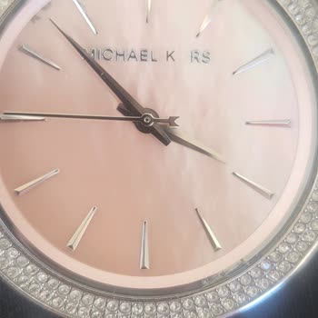 Saat Saat Mağazasından Alınan Michael Kors Marka Kadın Saati