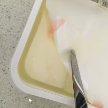 Pınar Et ve Süt Süzme Peynir Kutusunda Tuhaf Salgı Şikayeti