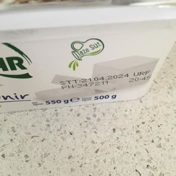Pınar Et ve Süt Süzme Peynir Kutusunda Tuhaf Salgı Şikayeti