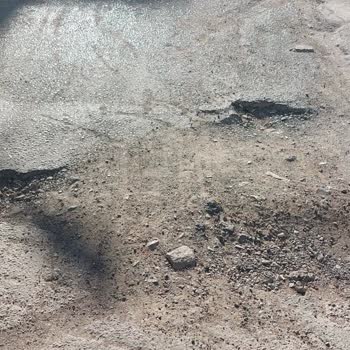 Buca Belediyesi İzmir-Buca 492/1 Sokakta Yol Bozukluğu