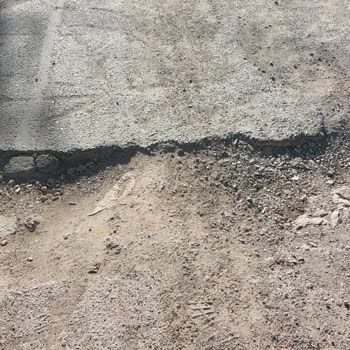 Buca Belediyesi İzmir-Buca 492/1 Sokakta Yol Bozukluğu