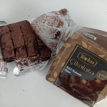 Torku Bitter Çikolata Bozuk Ve Yarım Çıktı
