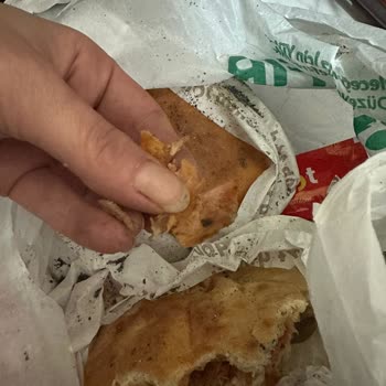 Hot Döner Pişmemiş Dönerler Deri Çıkan Dönerler