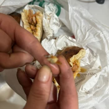 Hot Döner Pişmemiş Dönerler Deri Çıkan Dönerler