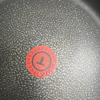 Tefal Titanium Tavada Kabarcıklar: Beklentilerin Altında