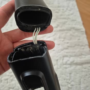 PHILIPS Ev Aletleri Dikey Süpürge Kırıldı