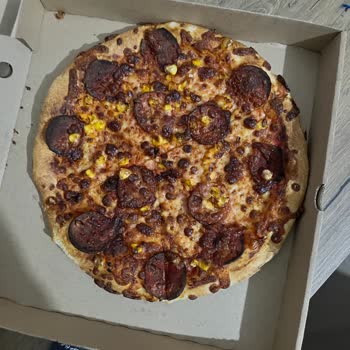 Pizza Hut Pizzam Kömür Olarak Geldi