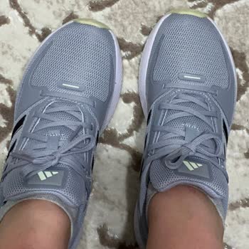 adidas Kalite Beklentisini Karşılamayan Ayakkabı Deneyimi