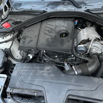 Borusan Otomotivin Klasik Yağ Dükkanı Gibi Bakım Yapması