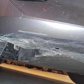 Novacar Firmasının Ufak Bir Çiziğe Fahiş Fiyatı