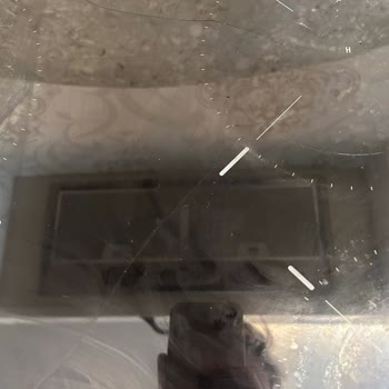 Teka Marka Ocağımın Camı Patladı