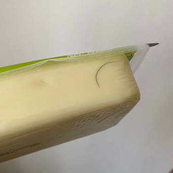 Sütaş Kaşar Peynirinde Kıl Var