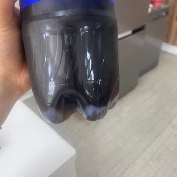 Pepsi Cola İçerisinde Veya Şişede Beyazlık