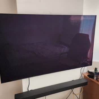 Samsung QE55S90CATXTK OLED TV Fingerprint and Stain Problem