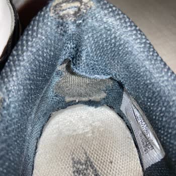 Sneaks Up Akasya Çöp Olan Ayakkabının Garanti Talebine Olumsuz Verdi
