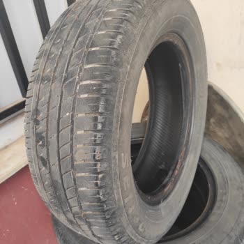 Petlas Otomobil Lastiğinin Yarılması