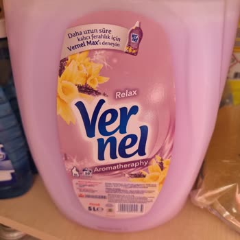 Vernel Çamaşırları Pembe Yapıyor