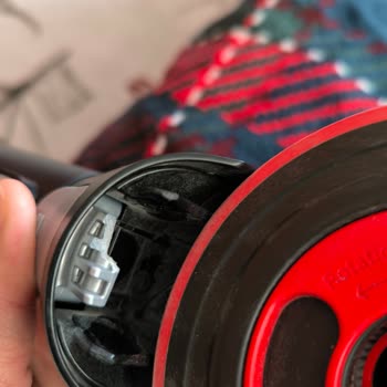 Bosch Elektrikli El Aletleri Bosch Marka Dikey Süpürge Düğme Kırılması