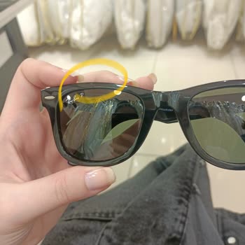 Rayban Güneş Gözlüğü Çizikler