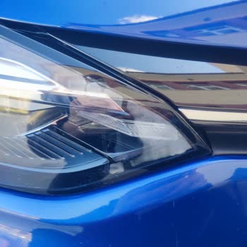 Renault Clio Farlarının Su Alma Problemi