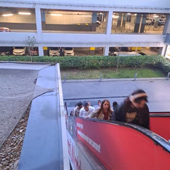 Marmara Forum'un Bitmek Bilmeyen Yürüyen Merdiven Arızaları