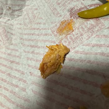 Amanos Döner Yediğimiz Tavuktan Hayvan Kılı Çıktı