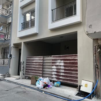 Karabağlar Belediyesi Şahsi Mülkiyetime Mahalle Sakinleri Tarafından Çöp Atılması