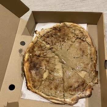 Müdavim Pide Salonu Bayraklı Çalışanlarının Saygısız Tutumları