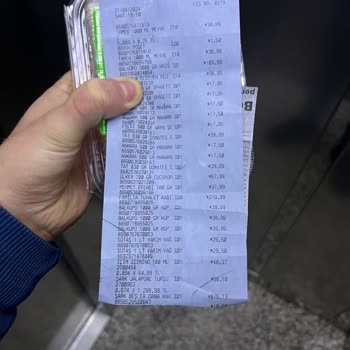 ES-PA Gross Ürün Üstüne Yapıştırılan Etiket Farklı Bir Ürünün Etiketi