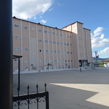 Kredi ve Yurtlar Kurumu Tokat Zile Üniversitesi