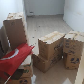 Ercüment Nakliyat Bakmadan Gönderdiği Araç İle Eşyalarımı Taşıyamadı