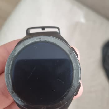 Huawei 50 Metre Su Geçirmez Saat Su Aldı.