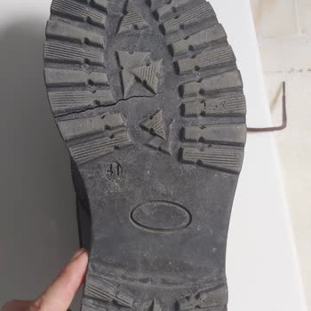 Derimod Ayakkabının Tabanı Yarıldı