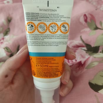 La Roche - Posay Ciltte Kızarıklık Ve Kaşıntıya Neden Olan Güneş Kremi