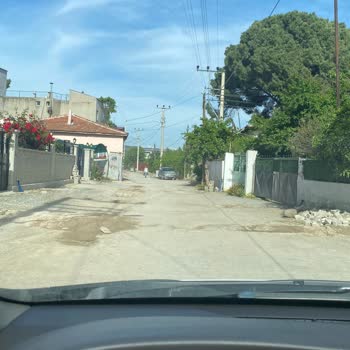 Menemen Belediyesi Emiralem Yollarının Düzeltilmemesi