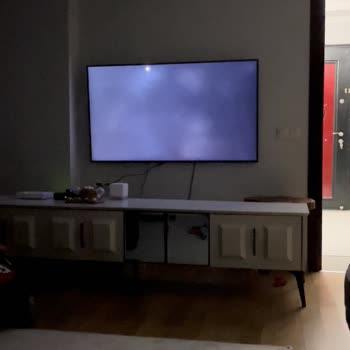 Samsung Q60C QLED TV Clouding Complaint