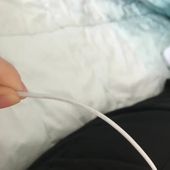 Apple Yetkili Servis. Kablonuz Sahte Deyip Mağdur Edildim.