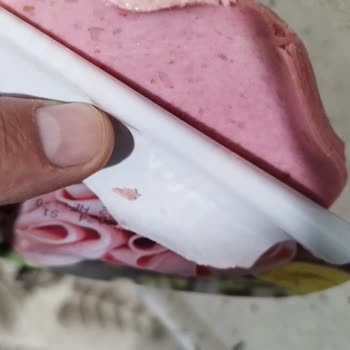 Namet Hindi Salam Son Kullanma Tarihinden 2 Buçuk Ay Önce Bozuk Çıktı.