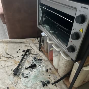 Kumtel Mini Fırın Cam Patladı