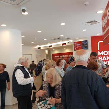 Akbank İlgisiz Olan Bir Hizmet
