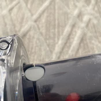 Dyson Müşteri Hizmetleri Yardımcı Olmamakta Israr Ediyor!